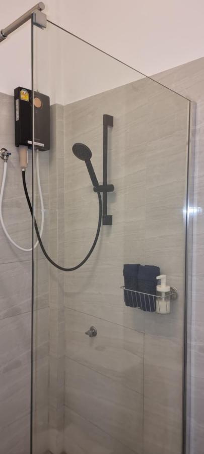בנגקוק Homey Stay And Cafe By Hematoa מראה חיצוני תמונה